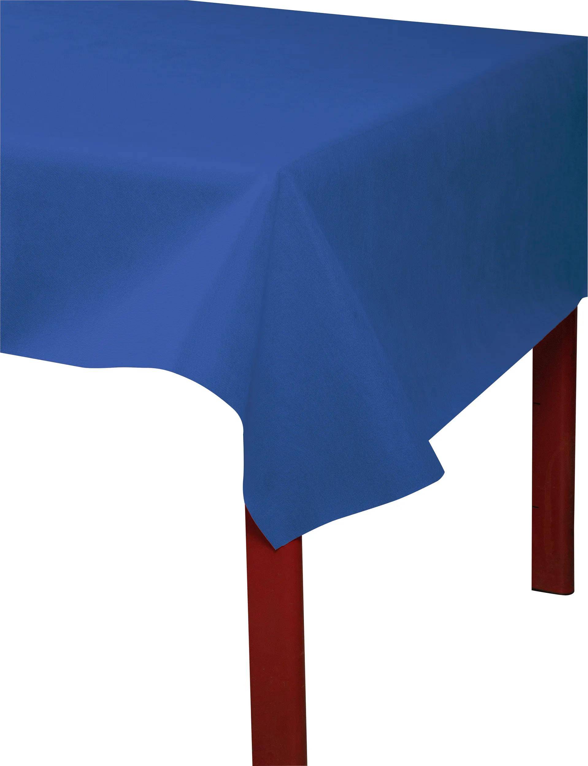 Ein Tisch mit einer leuchtend blauen Tischdecke bedeckt seine Oberfläche und fällt über den Rand herab. Ein rotes Tischbein ist im Bild sichtbar.