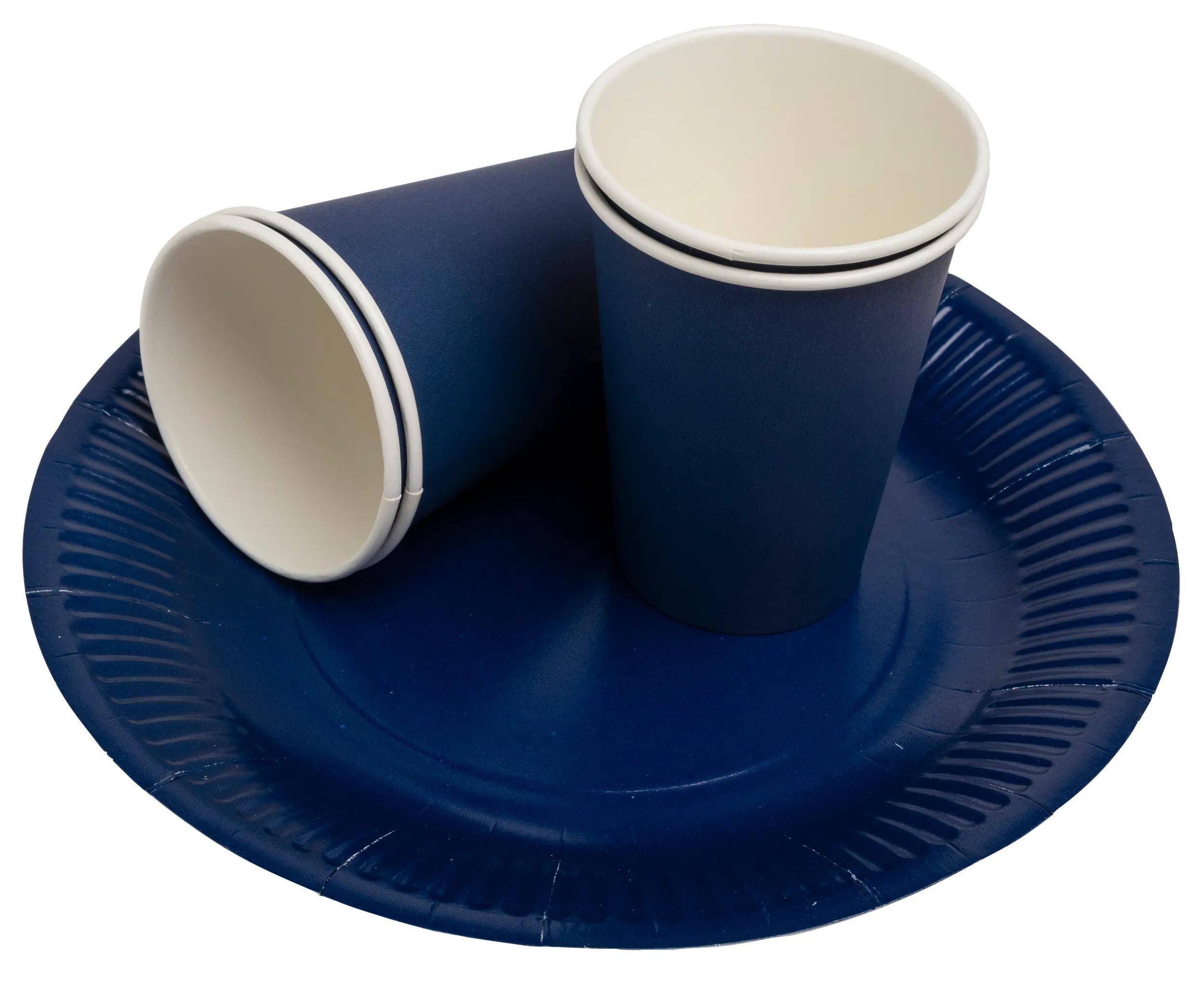 Ein rotes Paket mit der Aufschrift „PRO Nappe