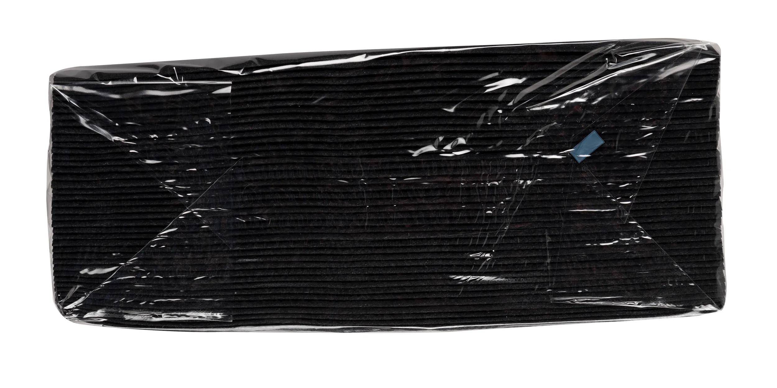 Eine schlichte weiße quadratische Papierserviette mit einer feinen strukturierten Oberfläche.