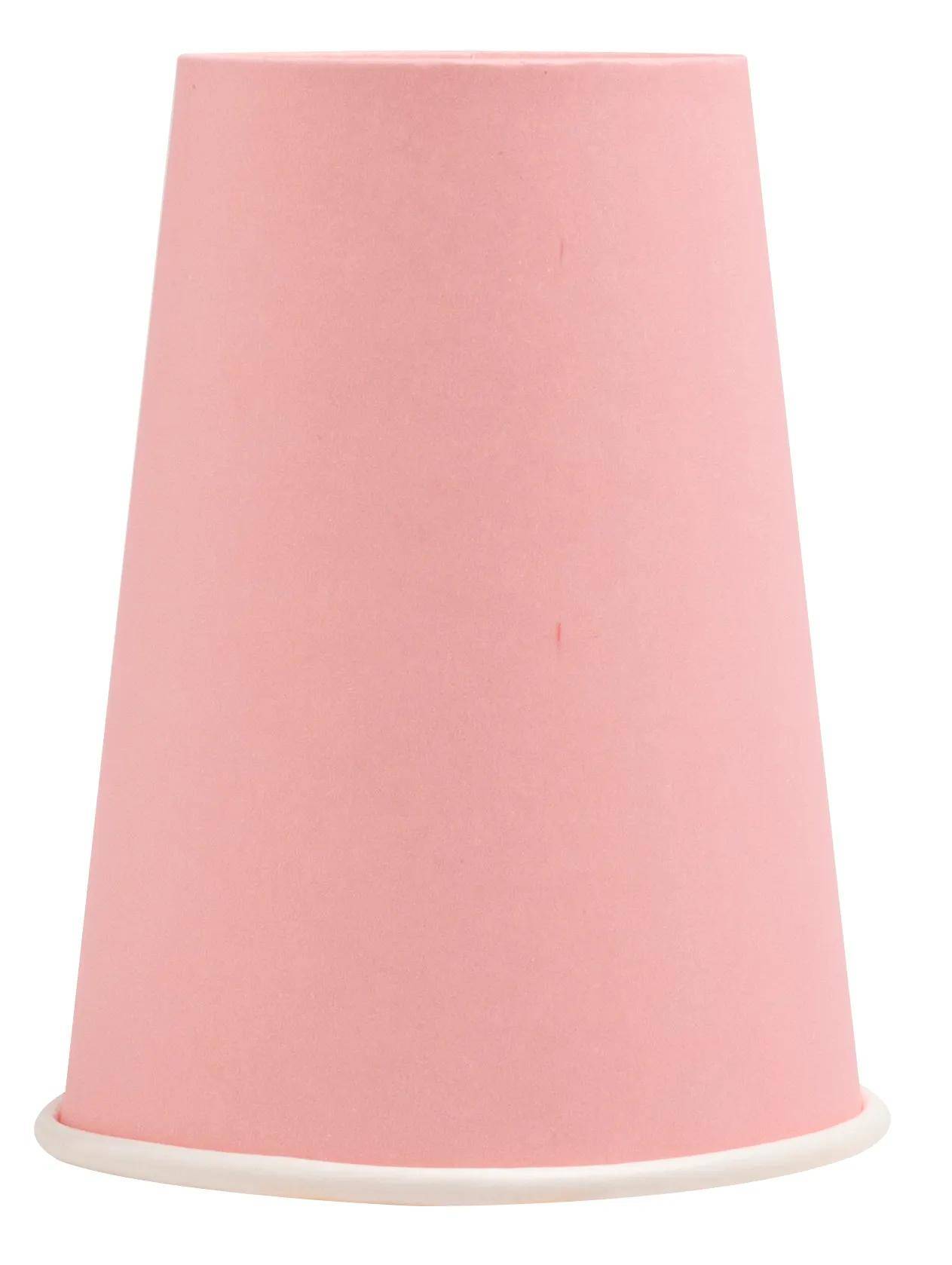 Ein rosa kegelförmiges Objekt mit einer glatten Oberfläche, möglicherweise aus Papier oder Kunststoff.