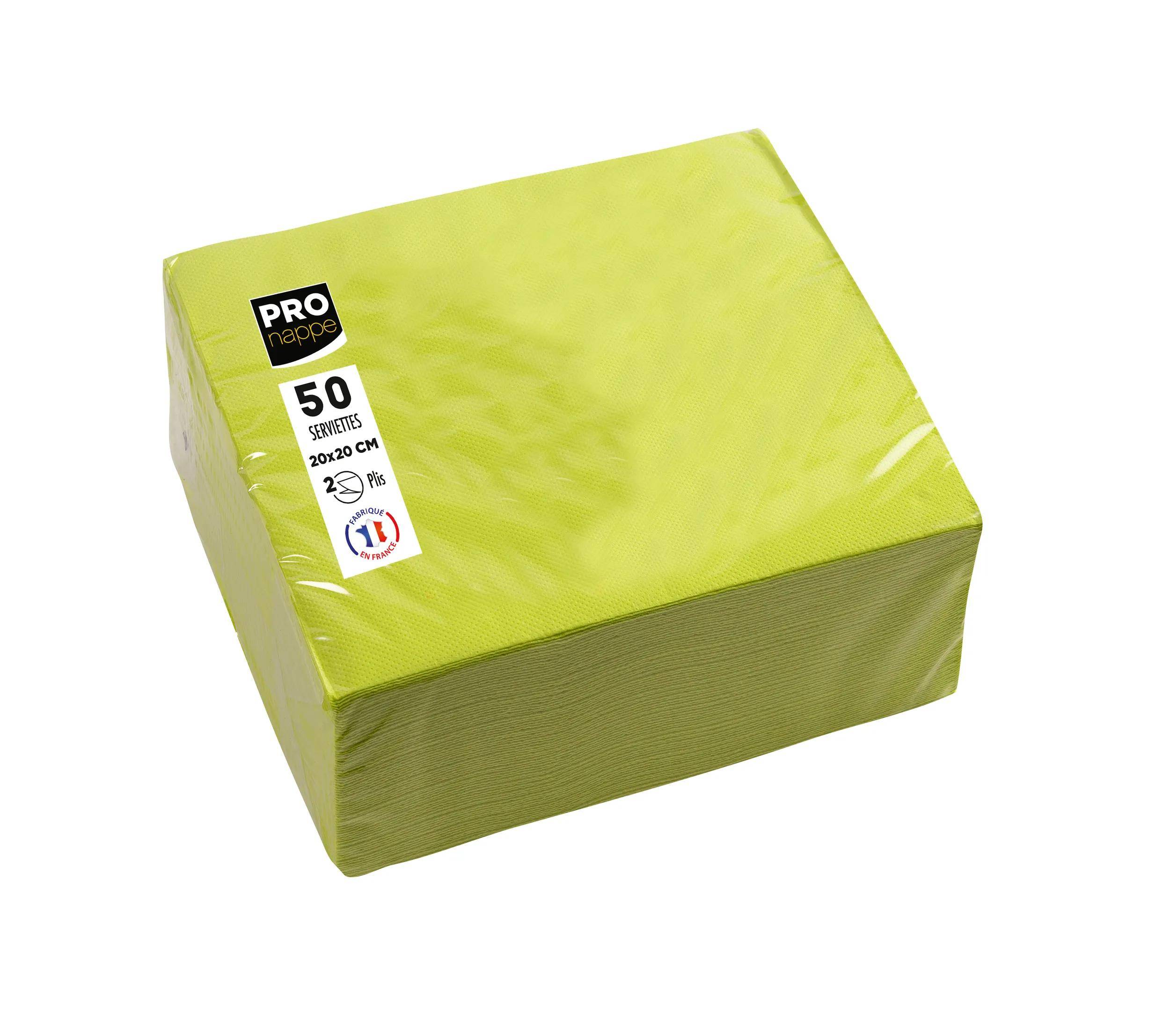 Ein Stapel grüner Servietten in Kunststoffverpackung, beschriftet mit „50 Servietten, 20x20 cm