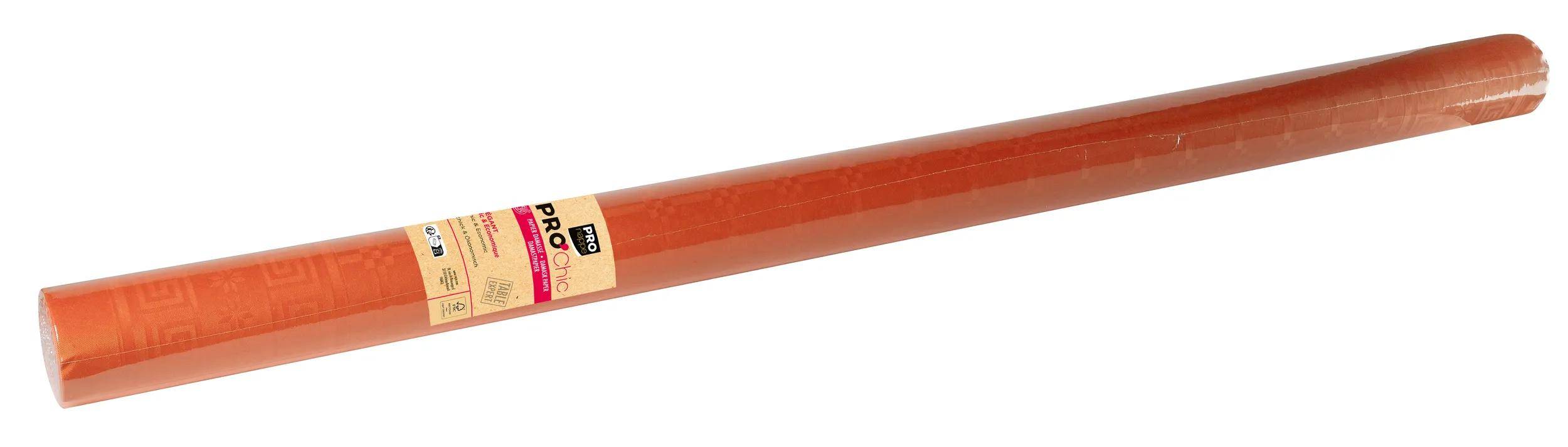 Eine Rolle durchsichtiger brauner Klebeband mit der Aufschrift 'Pro'.