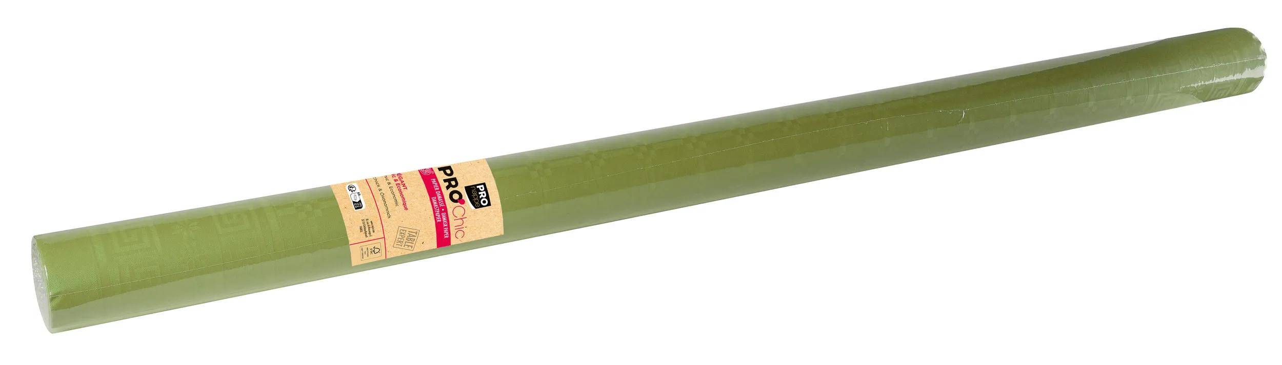 Eine Rolle grünes Geschenkpapier teilweise abgerollt, wobei die Textur und Farbe sichtbar sind, mit einem kleinen Etikett auf der Seite.