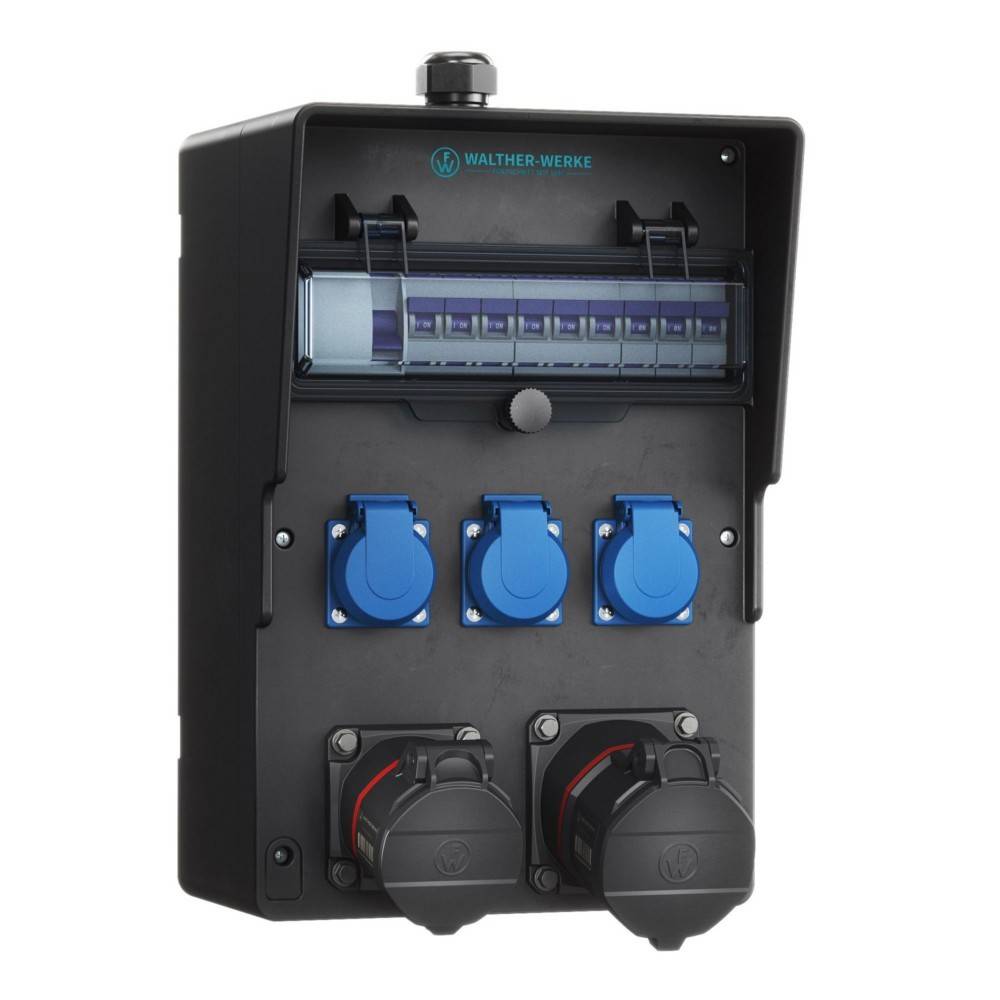 Tragbare Stromverteilungseinheit mit schwarzem Gehäuse, drei blauen Steckdosen und zwei schwarzen Ausgängen am unteren Ende. Ideal für industrielle Anwendungen.