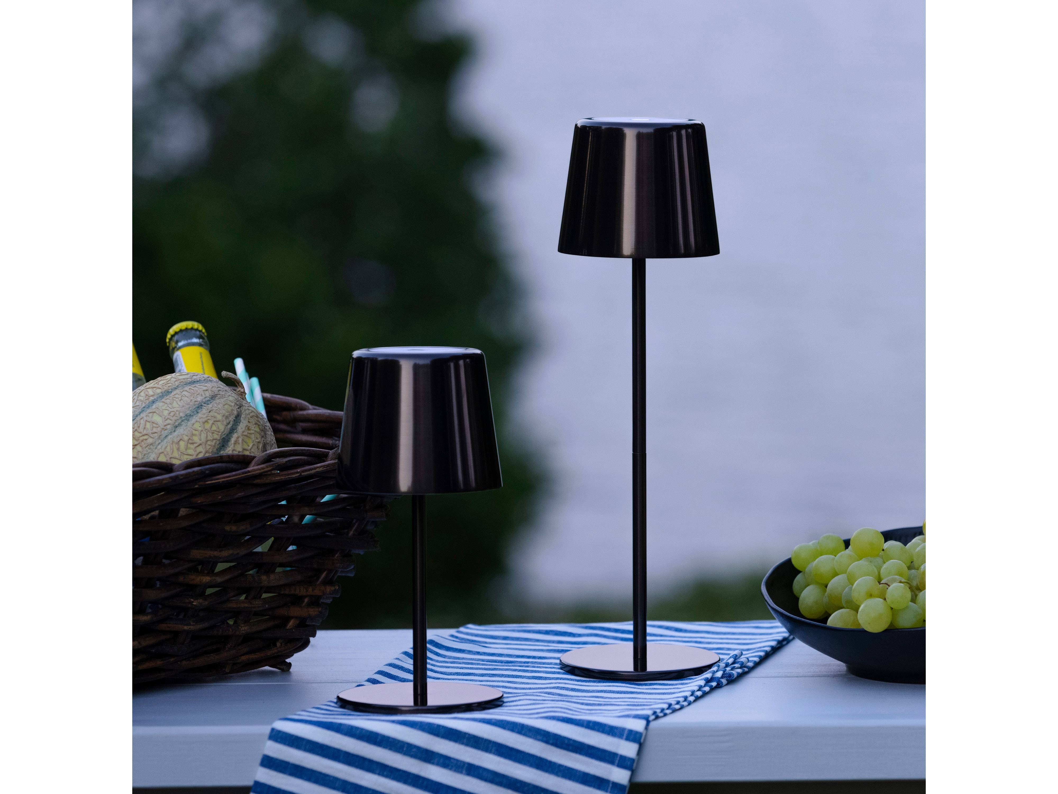 BRILLIANT LED-Akku-Tischleuchte Xaana, 4W, 300lm, CCT, schwarz-chrom