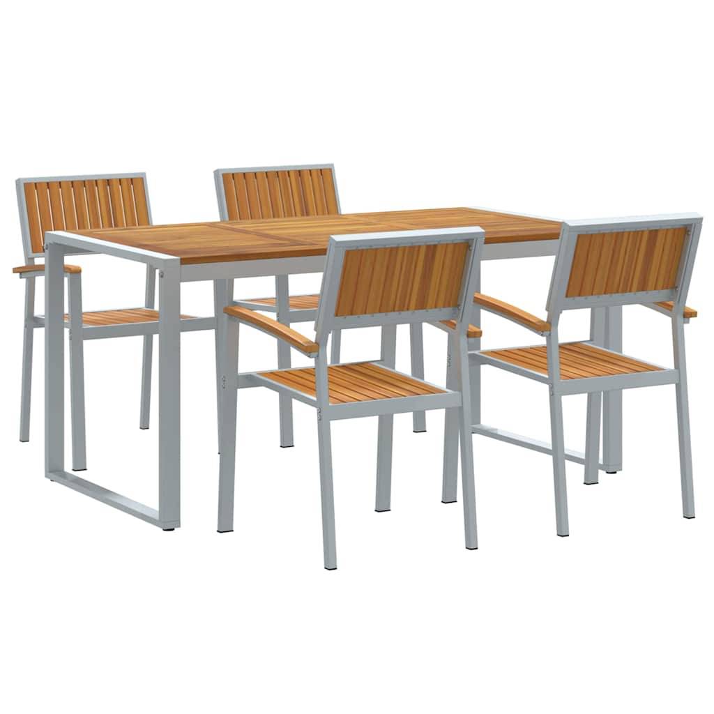Ein Esstisch aus Holz mit Metallgestell ist von vier passenden Stühlen umgeben, die alle Rückenlehnen und Sitzflächen aus Holzlatten aufweisen.