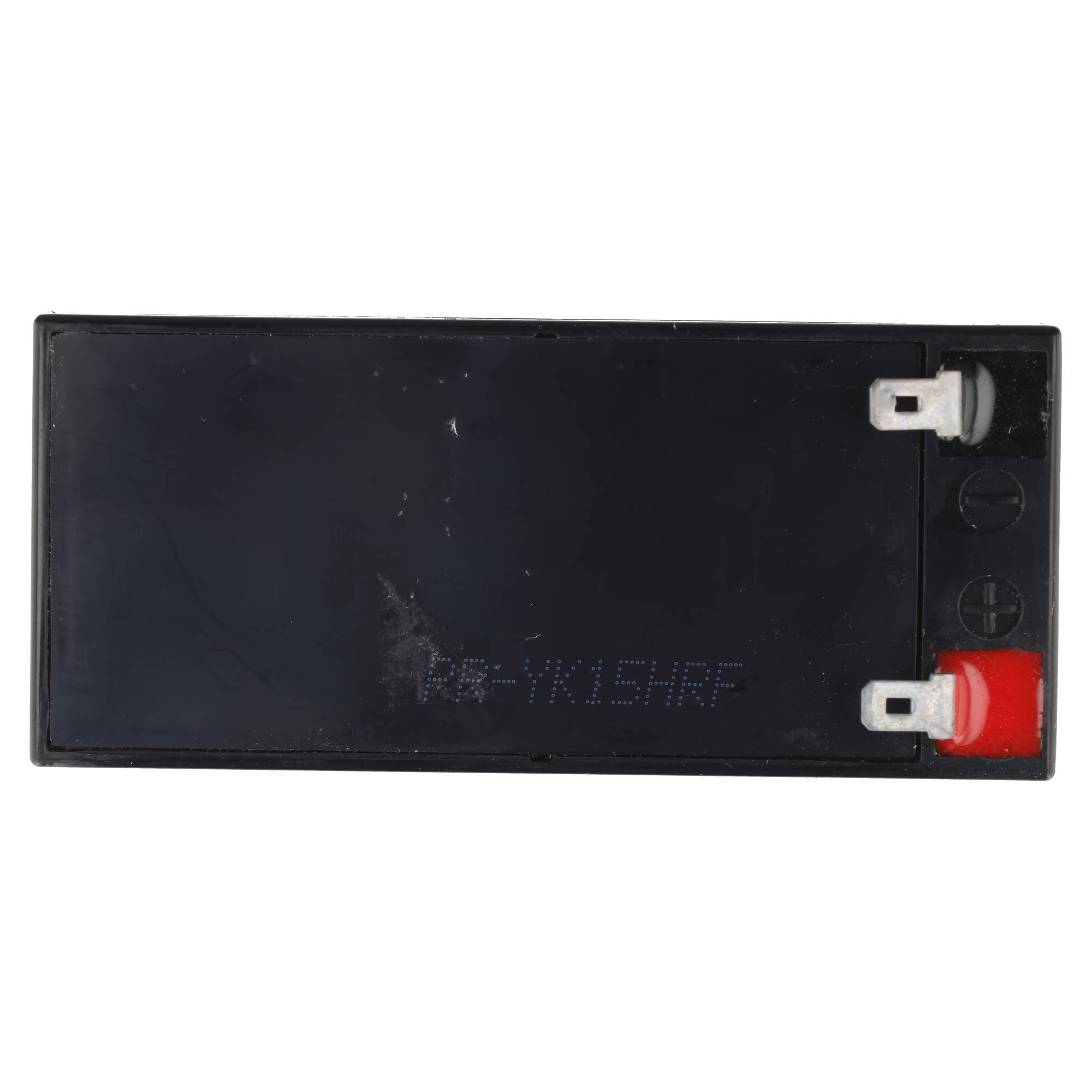 Schwarze rechteckige wiederaufladbare Batterie mit zwei Anschlüssen, einem roten positiven und einem weißen negativen, auf weißem Hintergrund dargestellt.