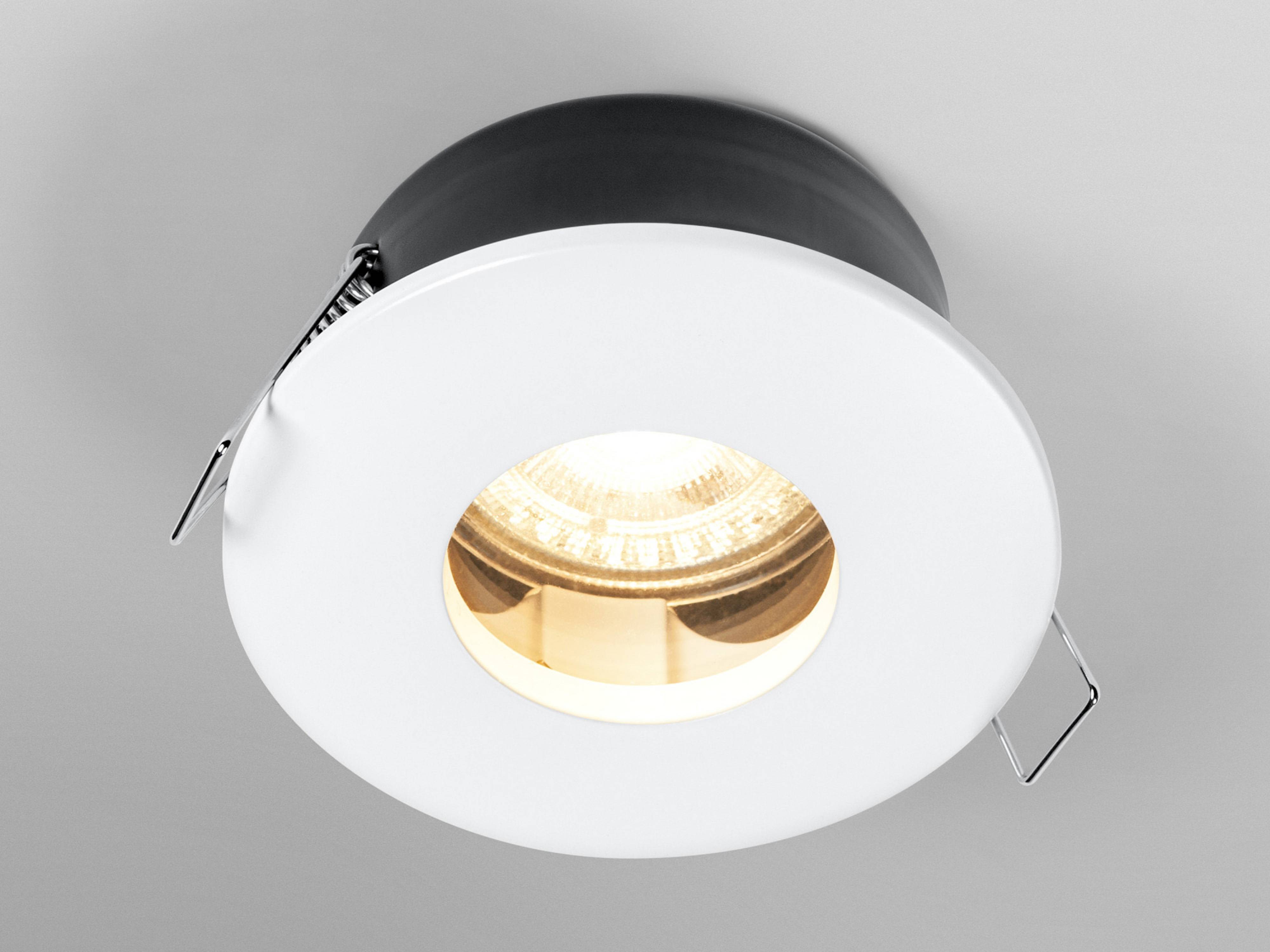 OSRAM Deckeneinbauleuchte mit GU10-Lampe, 4,3W, 280lm, 2700K, IP65, warmweiß