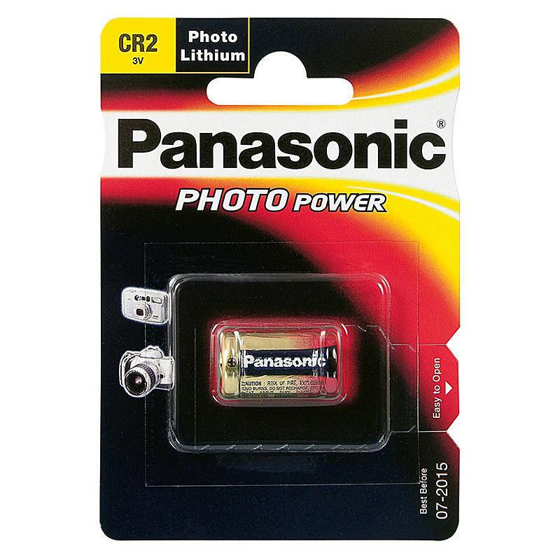Blisterpackung einer Panasonic CR2 3V Lithium-Fotobatterie, mit der Aufschrift 