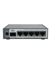 Ein kleiner Netzwerk-Router mit fünf Ethernet-Anschlüssen und einer Stromversorgung, mit der Bezeichnung „hEX