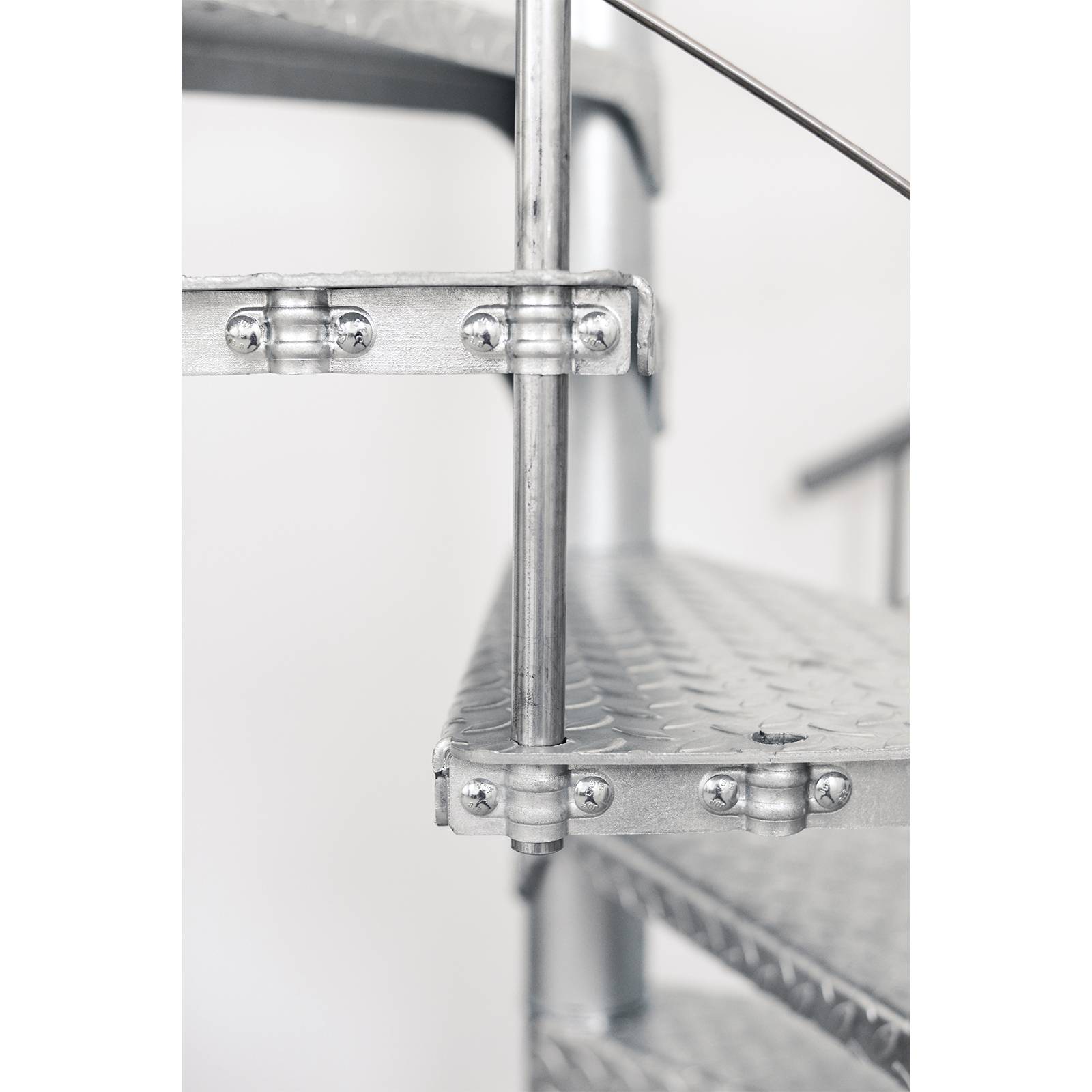 Minka Außenspindeltreppe Spino Zink Smart 38 - 305,5cm Geschosshöhe 120cm Durchmesser