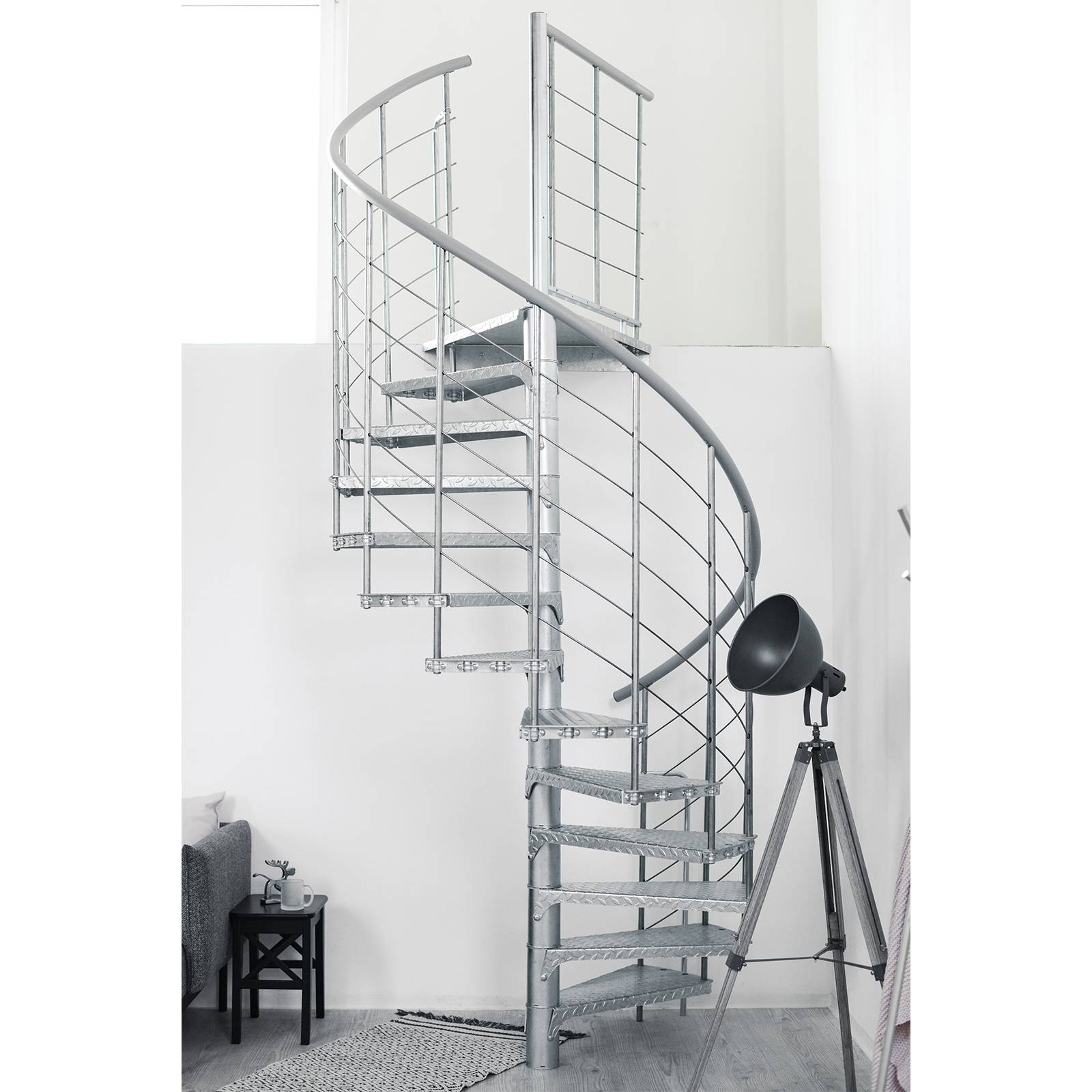 Minka Außenspindeltreppe Spino Zink Smart 38 - 305,5cm Geschosshöhe 160cm Durchmesser