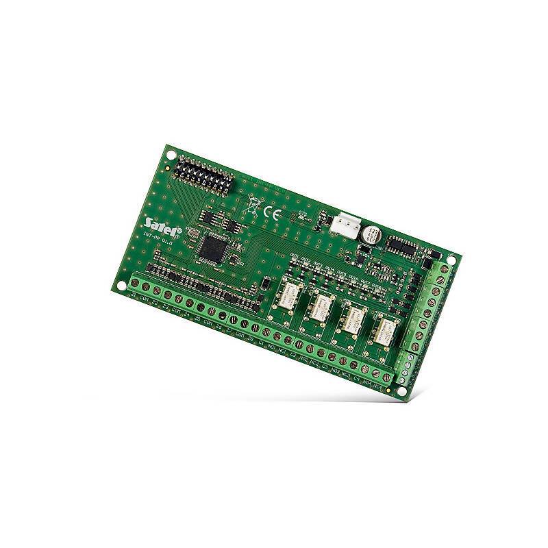 Eine grüne elektronische Leiterplatte mit verschiedenen Komponenten und Steckverbindern, die für Steuerungs- und Automatisierungsanwendungen verwendet wird.