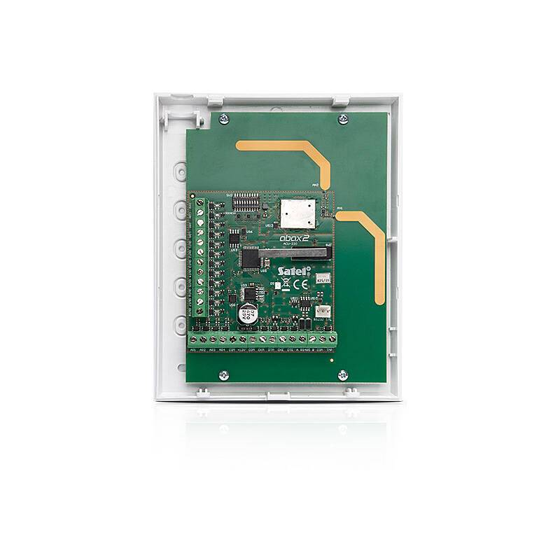 Grüne elektronische Leiterplatte in einem weißen rechteckigen Gehäuse mit verschiedenen elektronischen Komponenten und Steckverbindern.