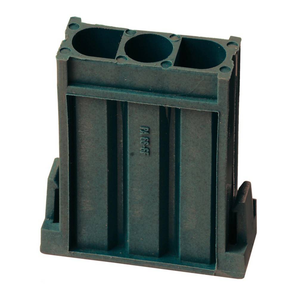 Eine vertikale, rechteckige Kunststoffkomponente mit drei zylindrischen Löchern an der Oberseite, die häufig zum Befestigen oder Halten von elektronischen Bauteilen verwendet wird.