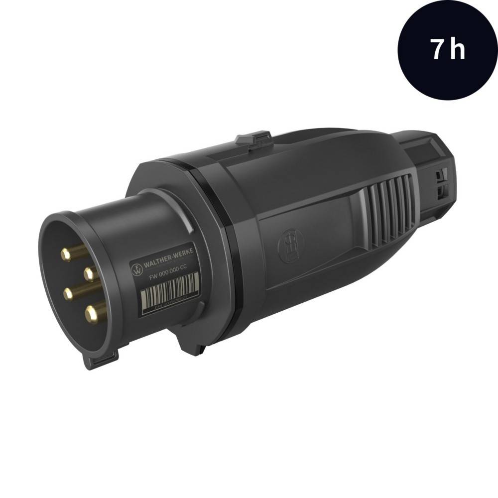 Ein schwarzer elektrischer Ladestecker mit drei Stiften, beschriftet mit '7h' in einem dunklen Kreis, der die Ladedauer anzeigt.