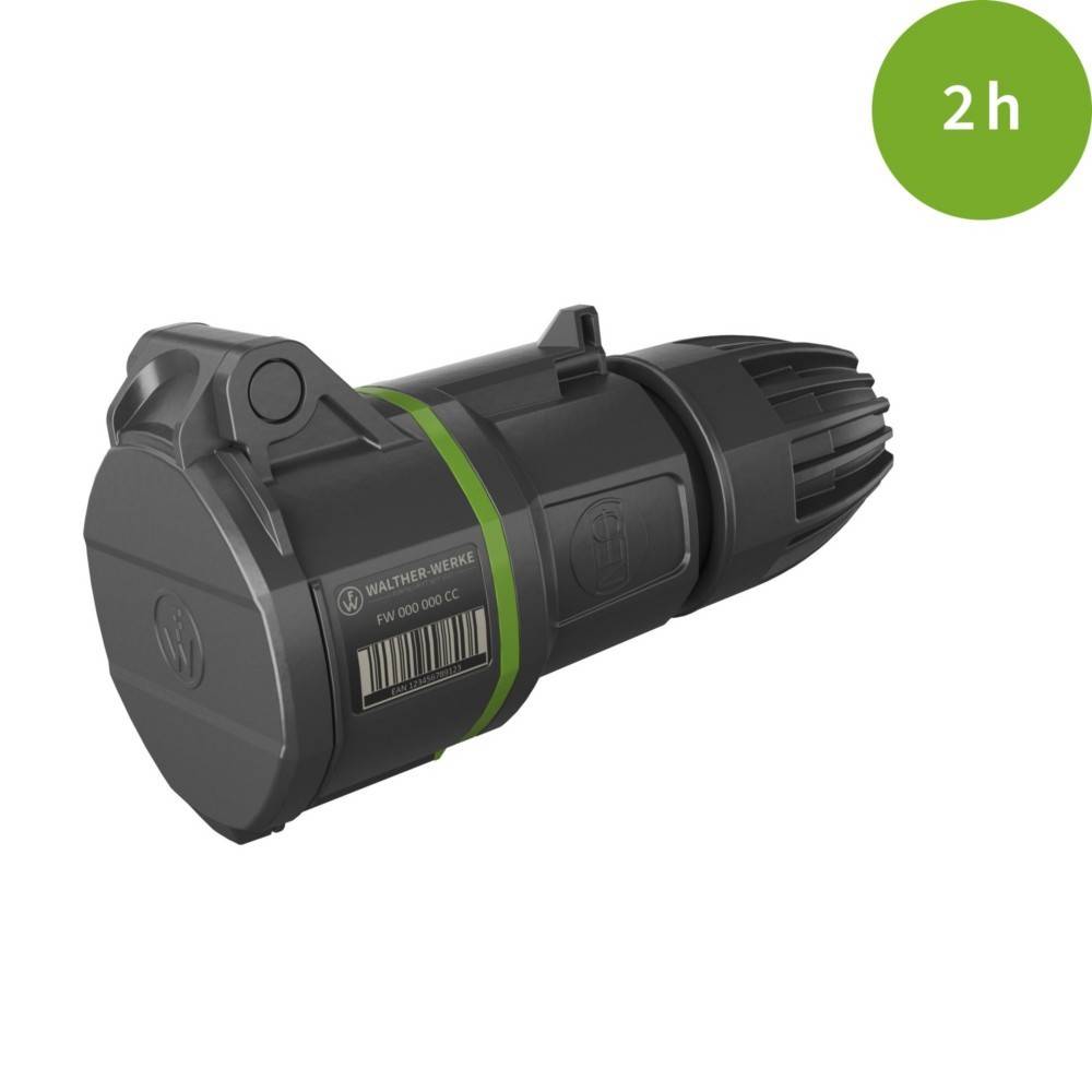 Eine Taschenlampe in der Hand, mit einem Logo, einem Barcode und Text. Ein grünes Etikett in der Ecke zeigt '2h' und gibt damit eine Betriebsdauer von zwei Stunden an.