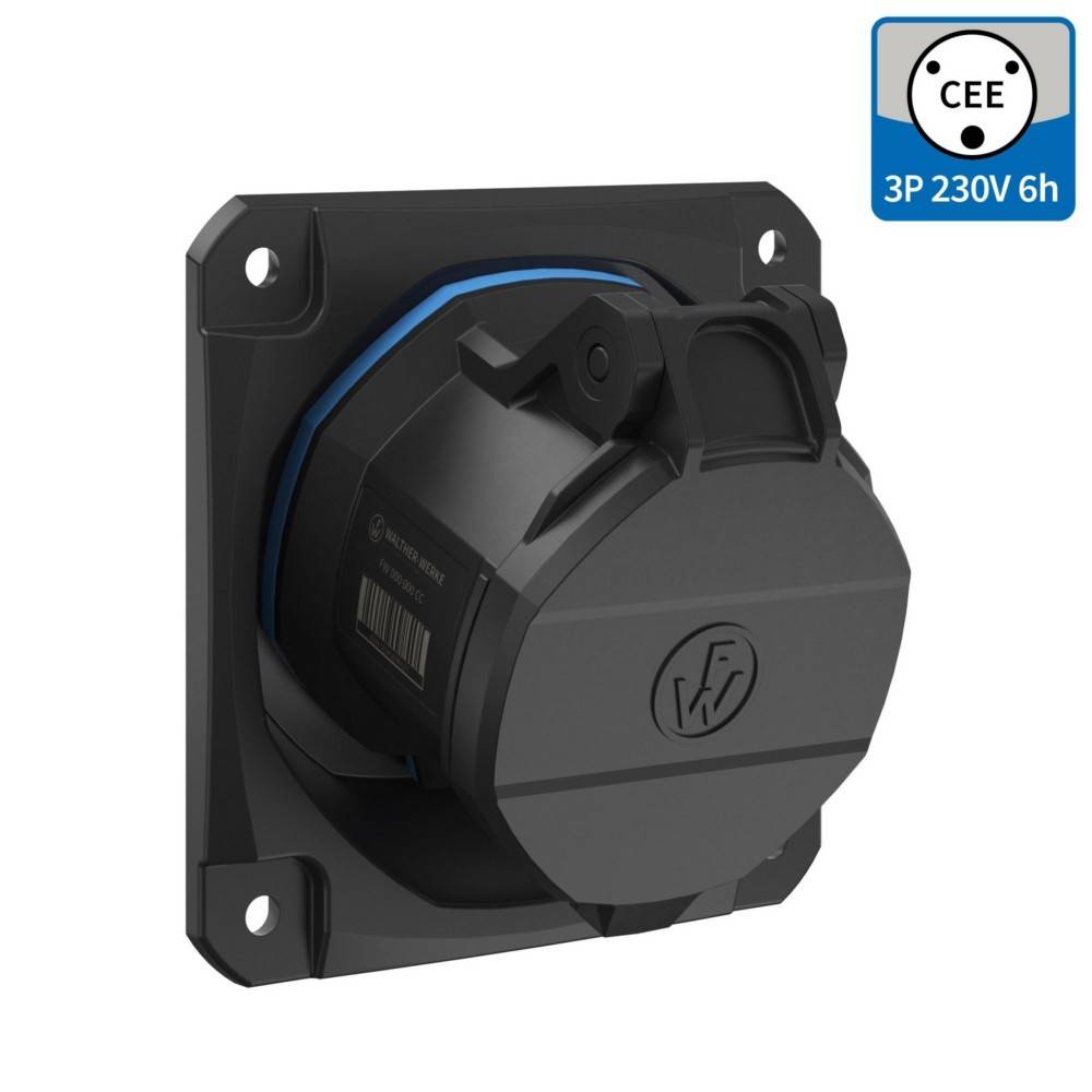 Eine 230V CEE 3-polige Industriesteckdose mit Schutzdeckel, gekennzeichnet als '3P 230V 6h', die für sichere elektrische Verbindungen konzipiert ist.