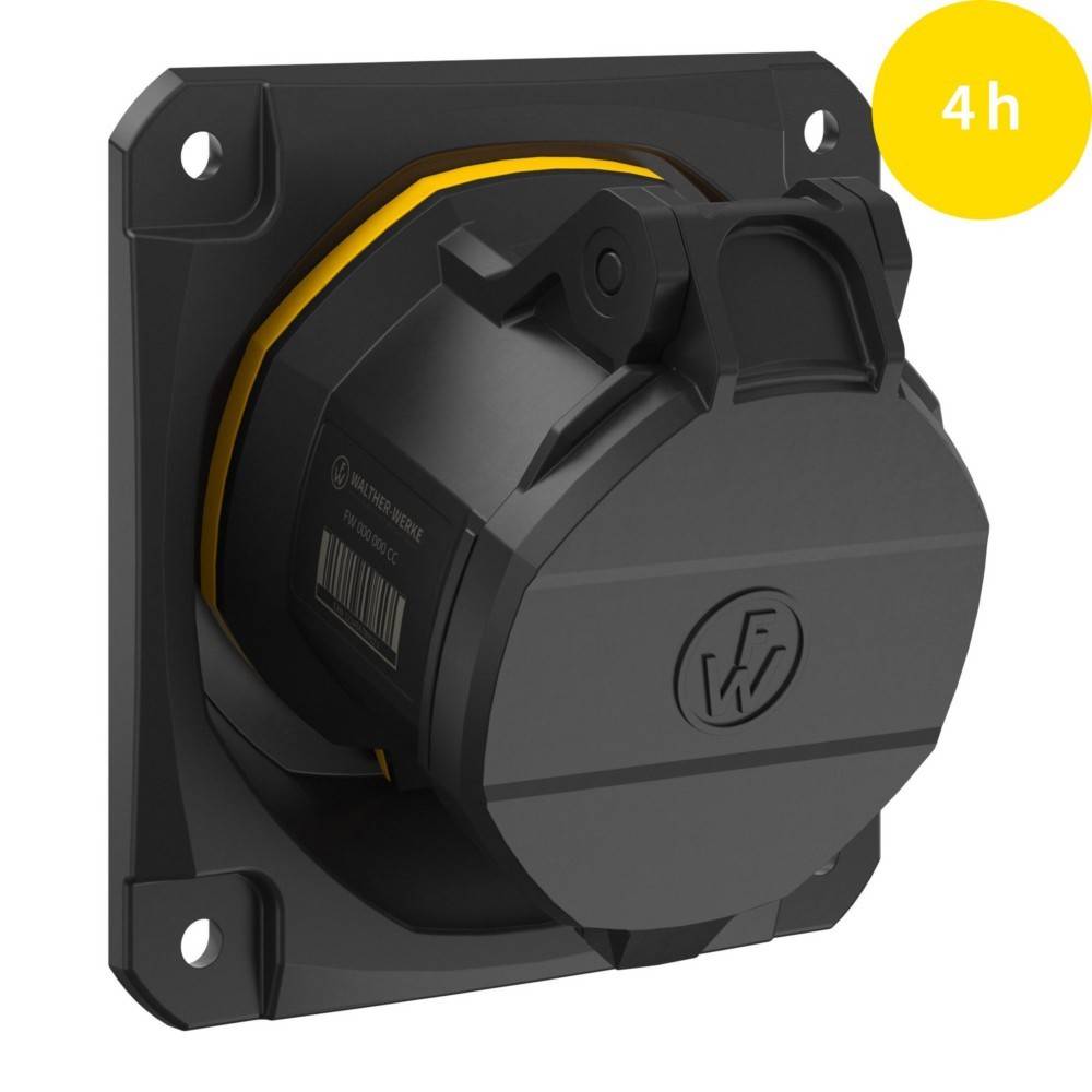 Eine schwarze Steckdose mit Abdeckung ist auf einer quadratischen Basis montiert, mit einem gelben Kreis, der '4h' in der oberen rechten Ecke zeigt.