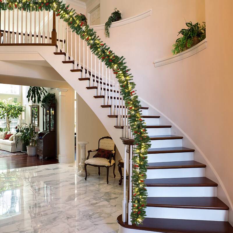 Weihnachtsgirlande Deko Weihnachten Girlande Tannengirlande Innen & Außen Weihnachtsdeko Kunstgirlande 5m 100 LEDs mit dekorativen + Fernbedienung