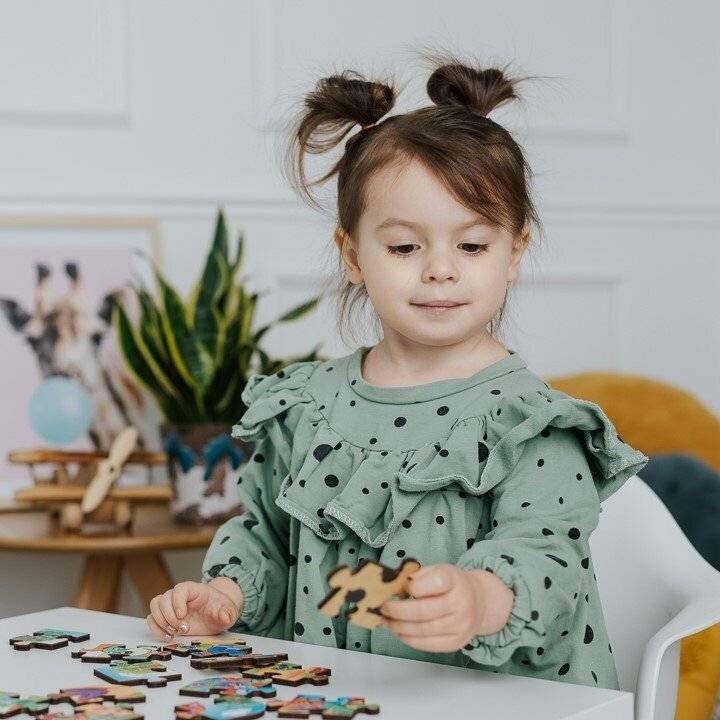 TREFL Holzpuzzle mit der Paw Patrol: Mä dchen Patrouille 24 Teile