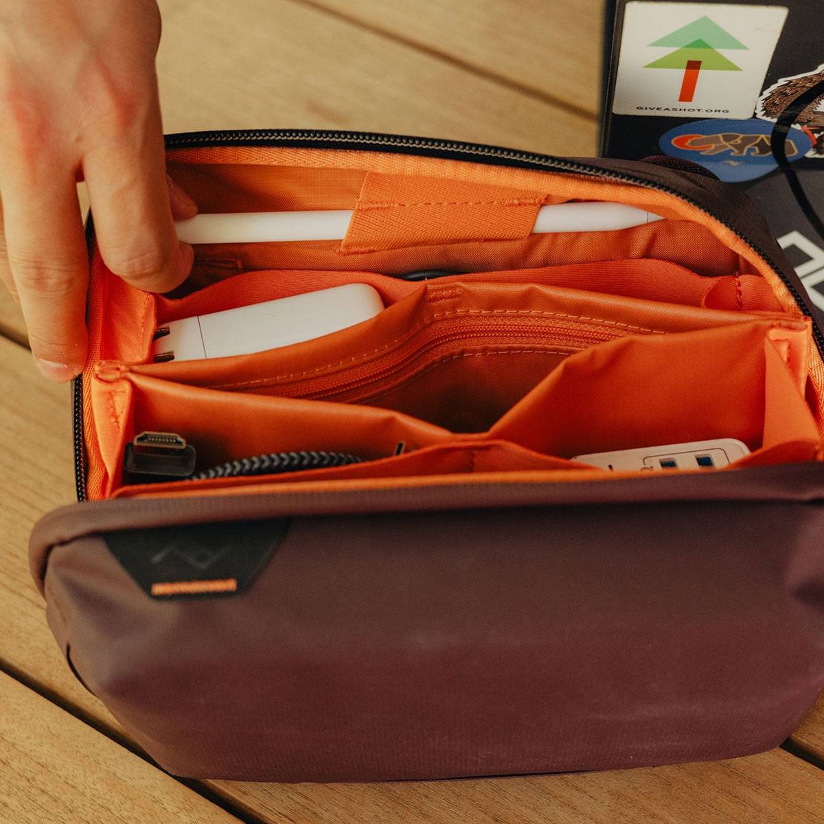 Peak Design Tech Pouch 2L Organizer - Eclipse (Weinrot)