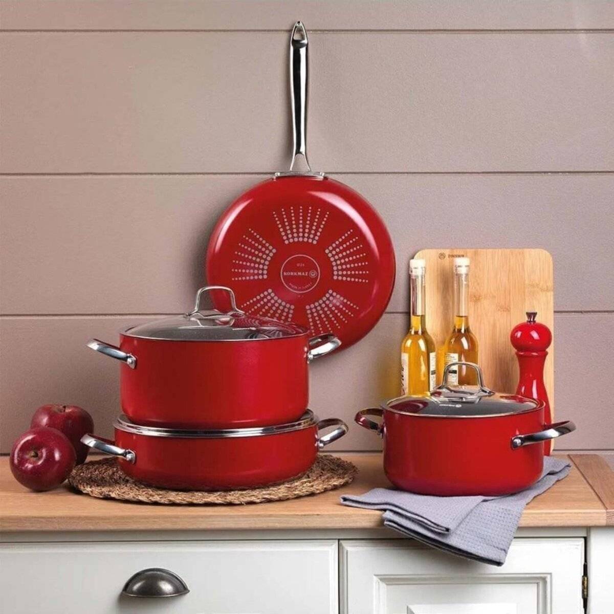 Korkmaz Zeta Kochgeschirr-Set mit Glasdeckel - 7-teilig mit Antihaftbeschichtung