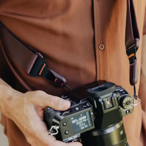 Peak Design Slide Kamera-Tragegurt - Eclipse (Weinrot) Peak Design Slide Kamera-Tragegurt - Eclipse (Weinrot)