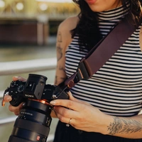 Peak Design Slide Kamera-Tragegurt - Eclipse (Weinrot) Peak Design Slide Kamera-Tragegurt - Eclipse (Weinrot)