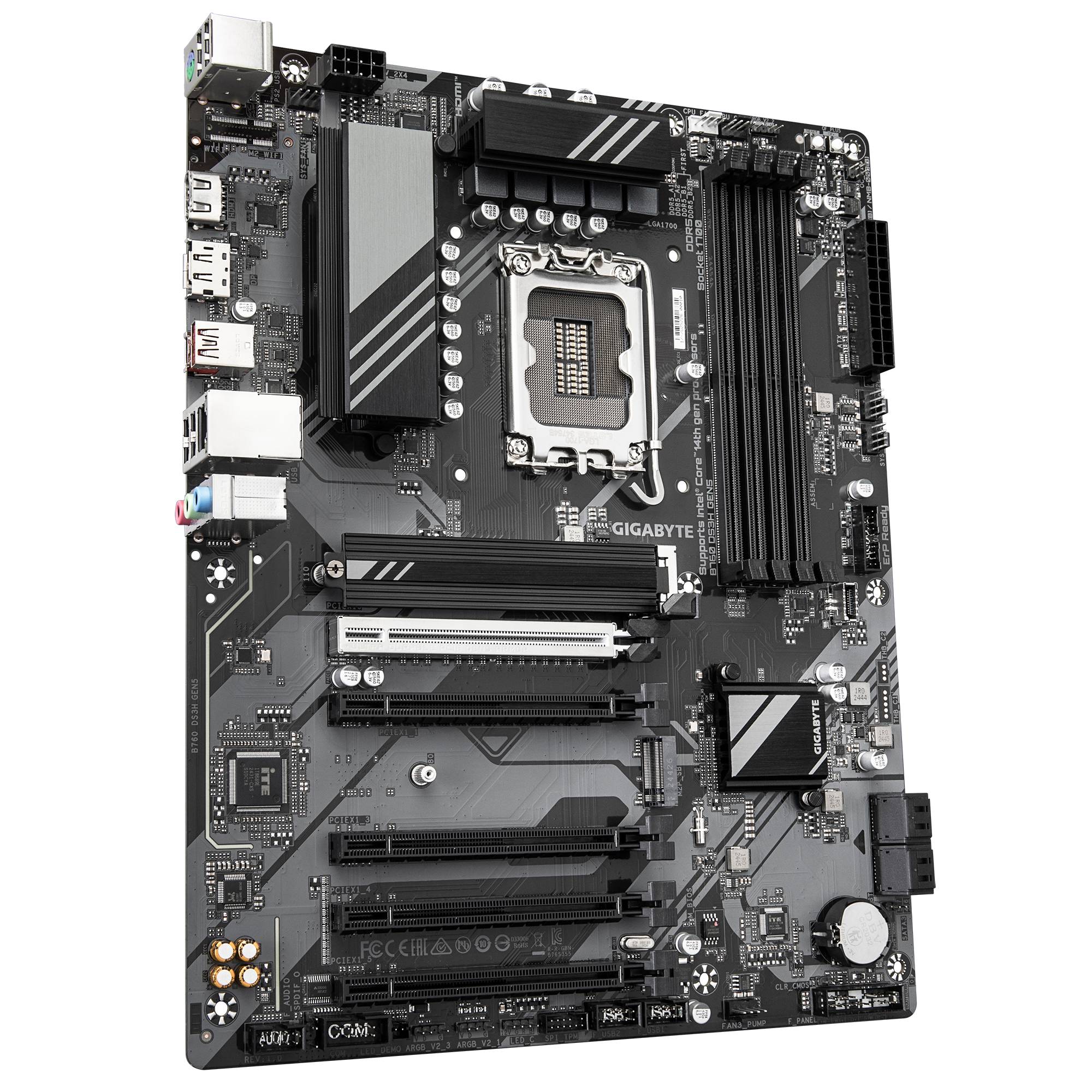 Ein Gigabyte-Computer-Motherboard von oben gezeigt, mit CPU-Sockel, RAM-Steckplätzen, Erweiterungssteckplätzen, Kühlkörpern und hinteren E/A-Anschlüssen sichtbar.