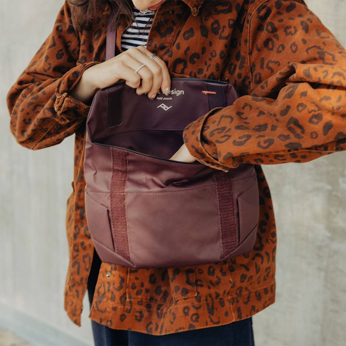 Peak Design Field Pouch Gürteltasche - Eclipse (Weinrot)