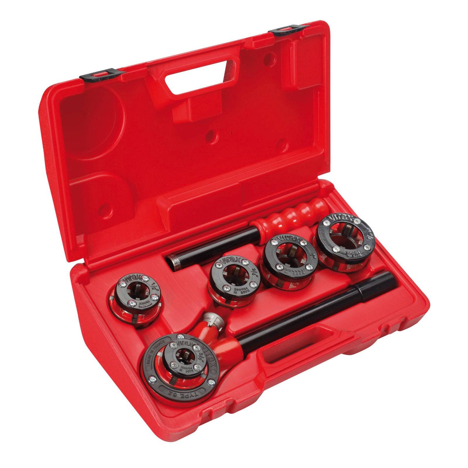 Ein roter Koffer wurde geöffnet, um einen Satz von Rohgewindewerkzeugen zu zeigen, darunter Gewindeschneideisen in verschiedenen Größen und Griffe, die ordentlich im Inneren angeordnet waren.