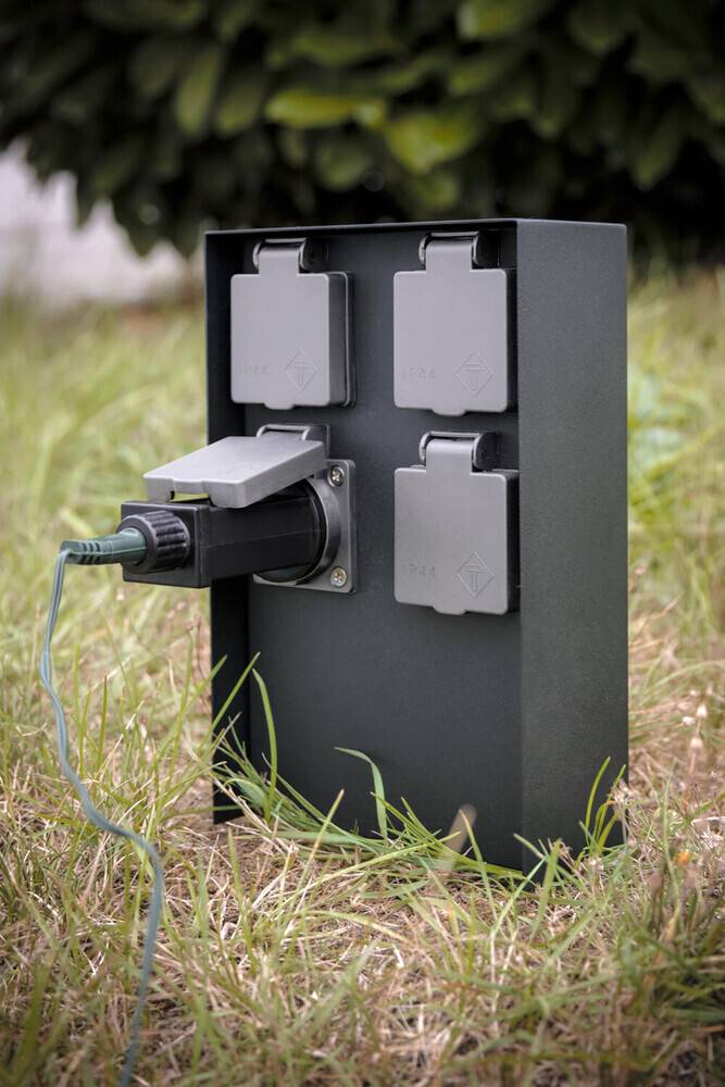 LED Universum Außensteckdose 4 Steckplätze anthrazit