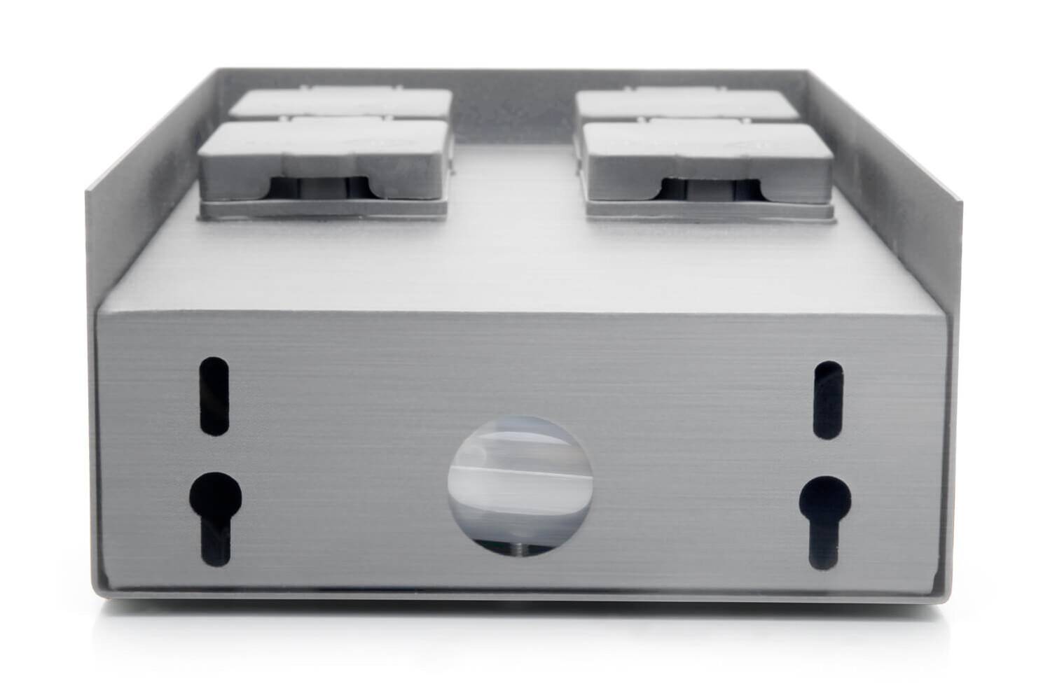 LED Universum Außensteckdose 4 Steckplätze silber