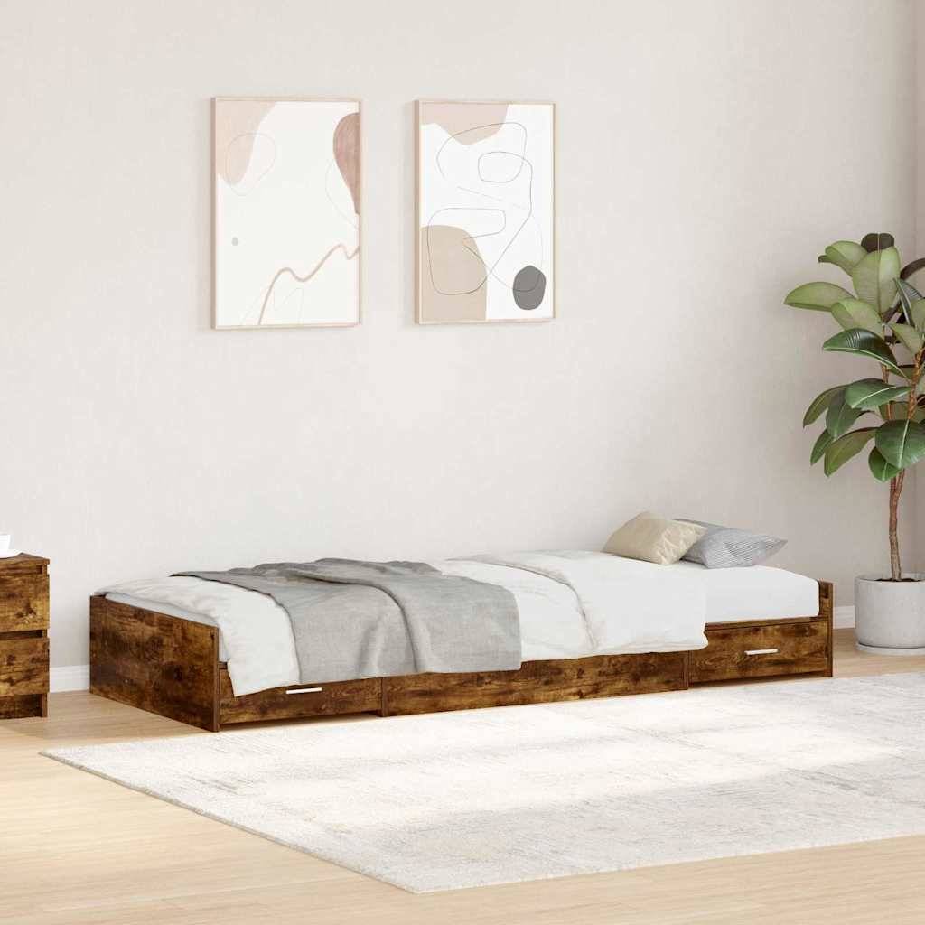 Ein minimalistisches Schlafzimmer mit einem Holzbett, das mit grauer Bettwäsche bezogen ist, neben einem Holznachttisch. Abstrakte Kunstdrucke und eine Topfpflanze schmücken die Szene.