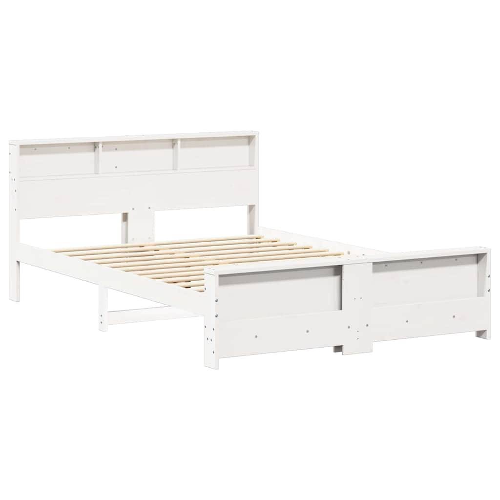 Ein weißer Holzbettrahmen mit einer Lattenrost-Basis und einem Kopfteil mit integrierten Regalen.