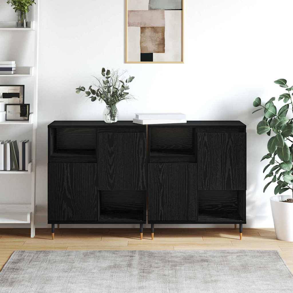 Ein moderner Wohnraum zeigt ein schwarzes Holzsideboard mit geometrischem Design, flankiert von Pflanzen, einem Regal mit Büchern und abstrakter Wandkunst.