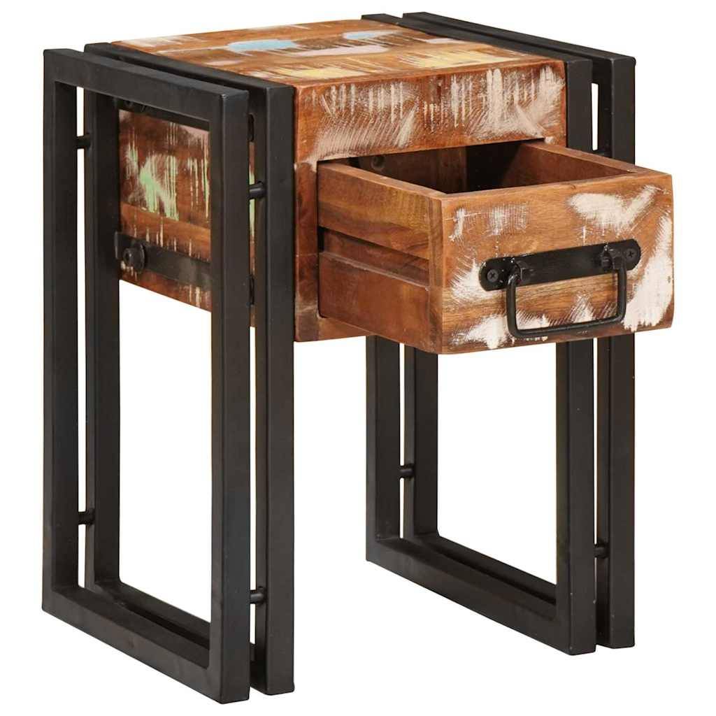 Ein rustikaler Holz- und Metall-Beistelltisch mit einer offenen Schublade, der ein gemischtes Design aus Holzoberflächen und schwarzem Metallgestell präsentiert.