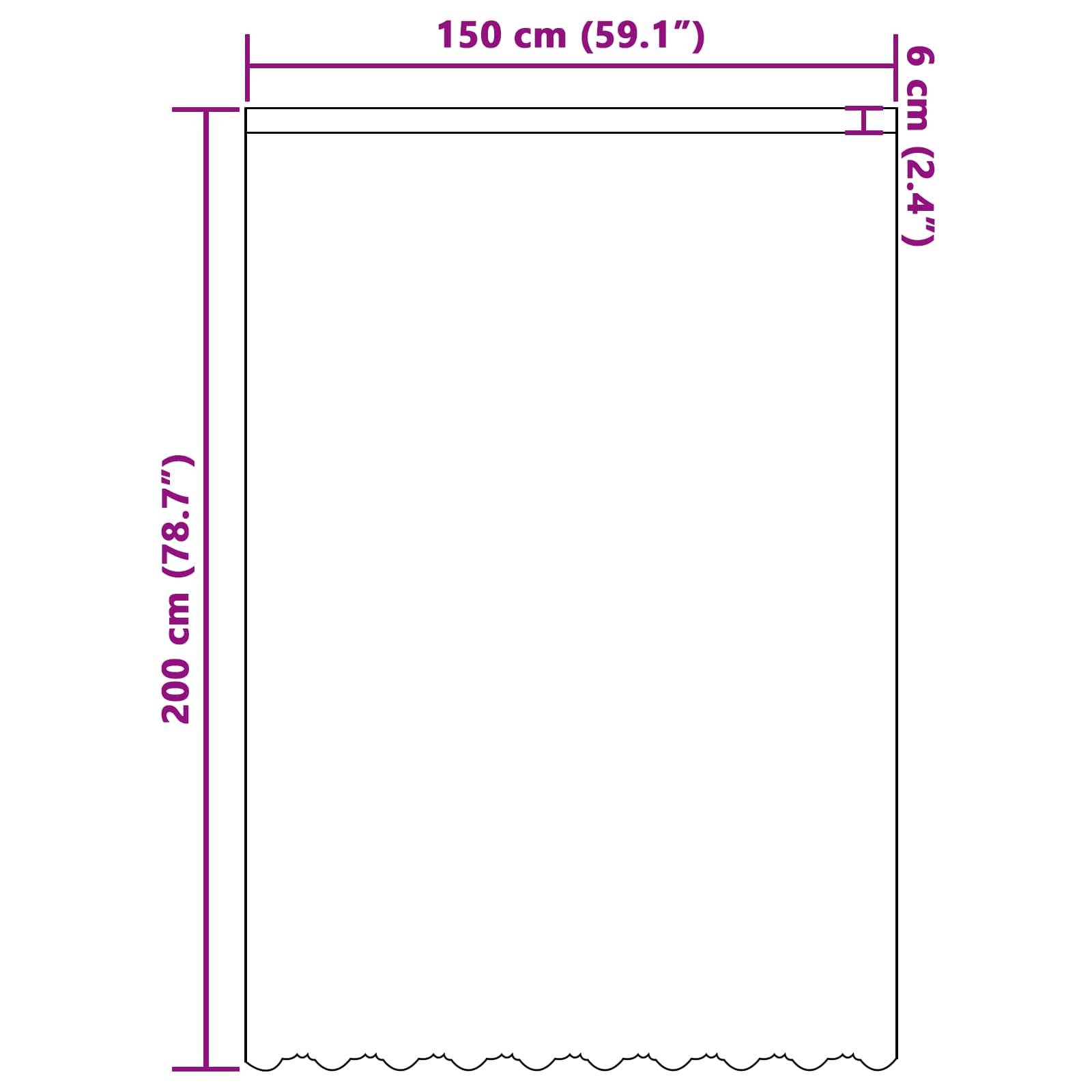 Ein Zimmer mit durchsichtigen weißen Vorhängen, die ein großes Fenster bedecken und natürliches Licht hereinlassen. Ein kleiner weißer Schrank steht auf der linken Seite, während eine Pflanze teilweise auf der rechten Seite sichtbar ist.