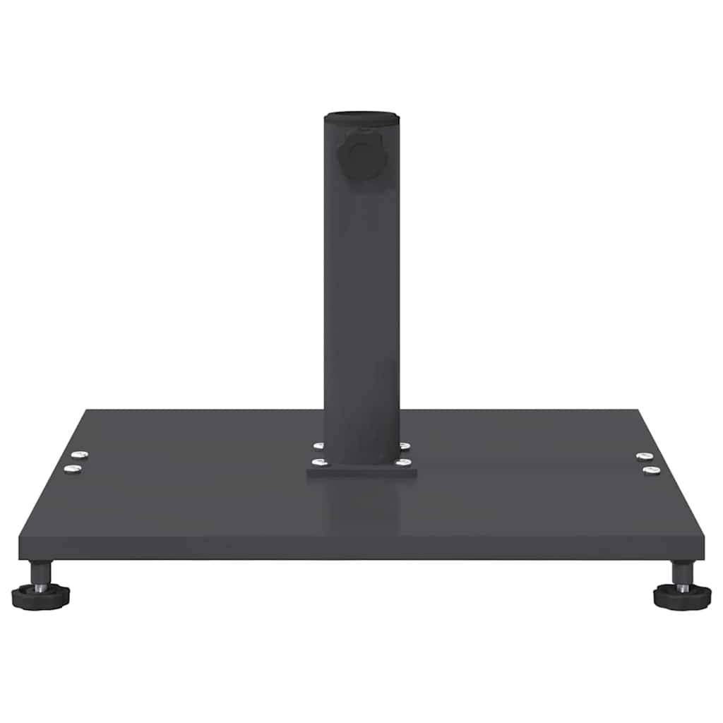 Eine schwarze quadratische Metallbasis mit einer vertikalen zylindrischen Säule steht aufrecht. Vier verstellbare Füße sind an jeder Ecke zur Stabilität befestigt.