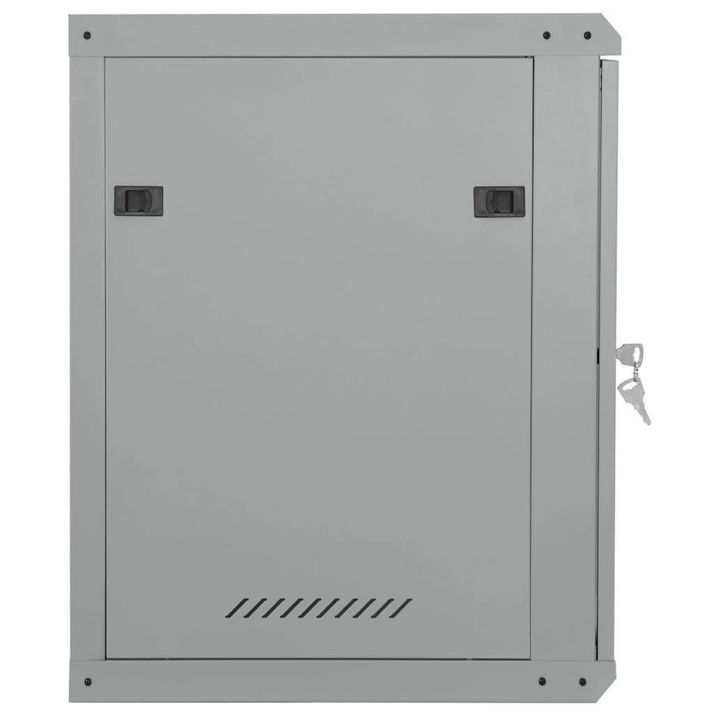 Grauer Metallschrank für Elektrik mit schwarzen Griffen und einem Schlüssel im Schloss an der Seite.