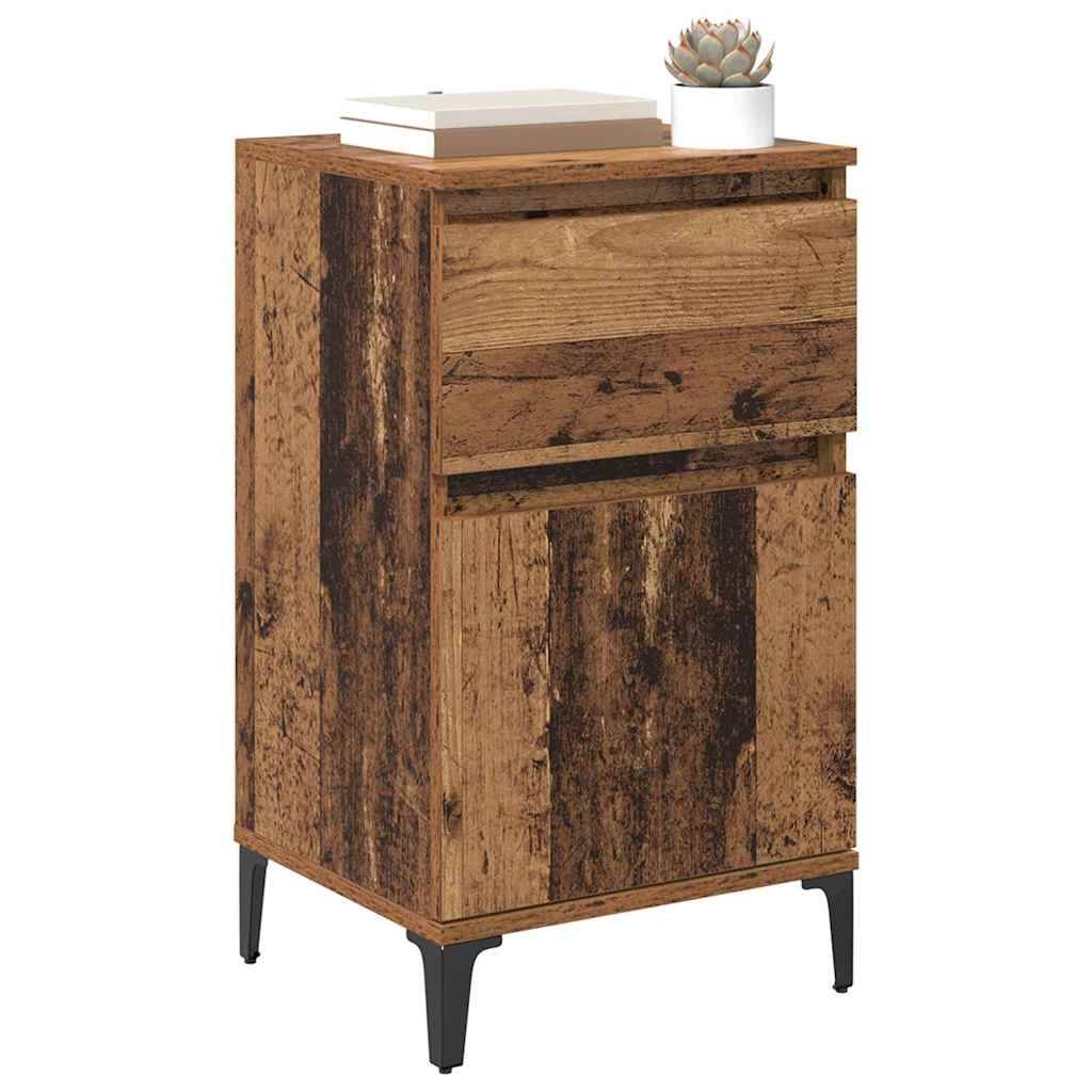 Ein Holznachttisch mit rustikaler Oberfläche, ausgestattet mit einer Schublade und einem Schrank. Eine kleine Topfpflanze mit Sukkulenten und zwei übereinander gestapelte Bücher sind auf der Oberfläche platziert.