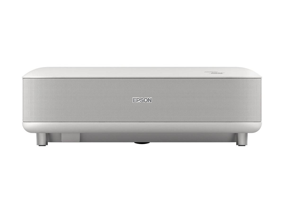 Ein weißer Epson-Projektor, von vorne gesehen, mit schlankem rechteckigem Design und belüfteter Frontblende.