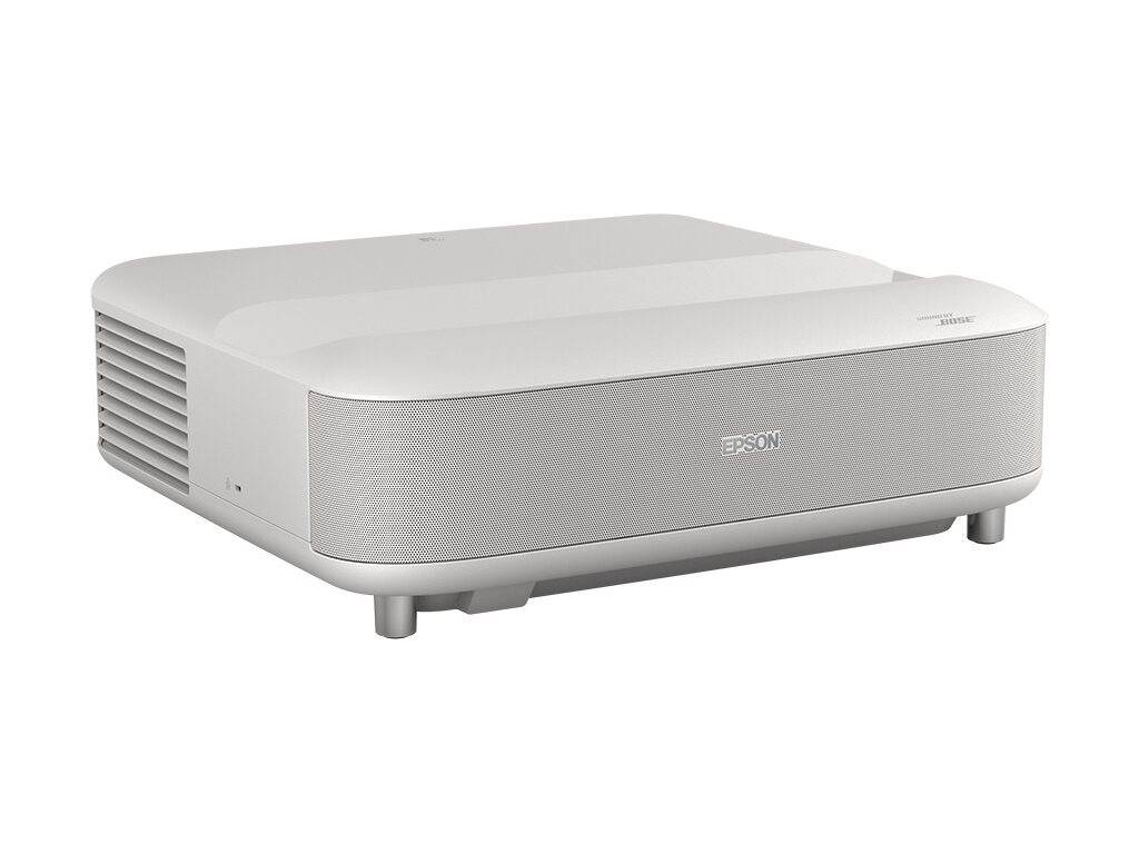 Ein weißer Epson-Kurzdistanzprojektor mit elegantem, modernem Design, geeignet für klare, großformatige Bildprojektion in Heim- oder Büroumgebungen.