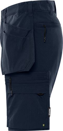 Militärstil-Cargohose in dunklem Blau mit mehreren Taschen und Kordelzugdetail, die Funktionalität und lässiges Design betonen.