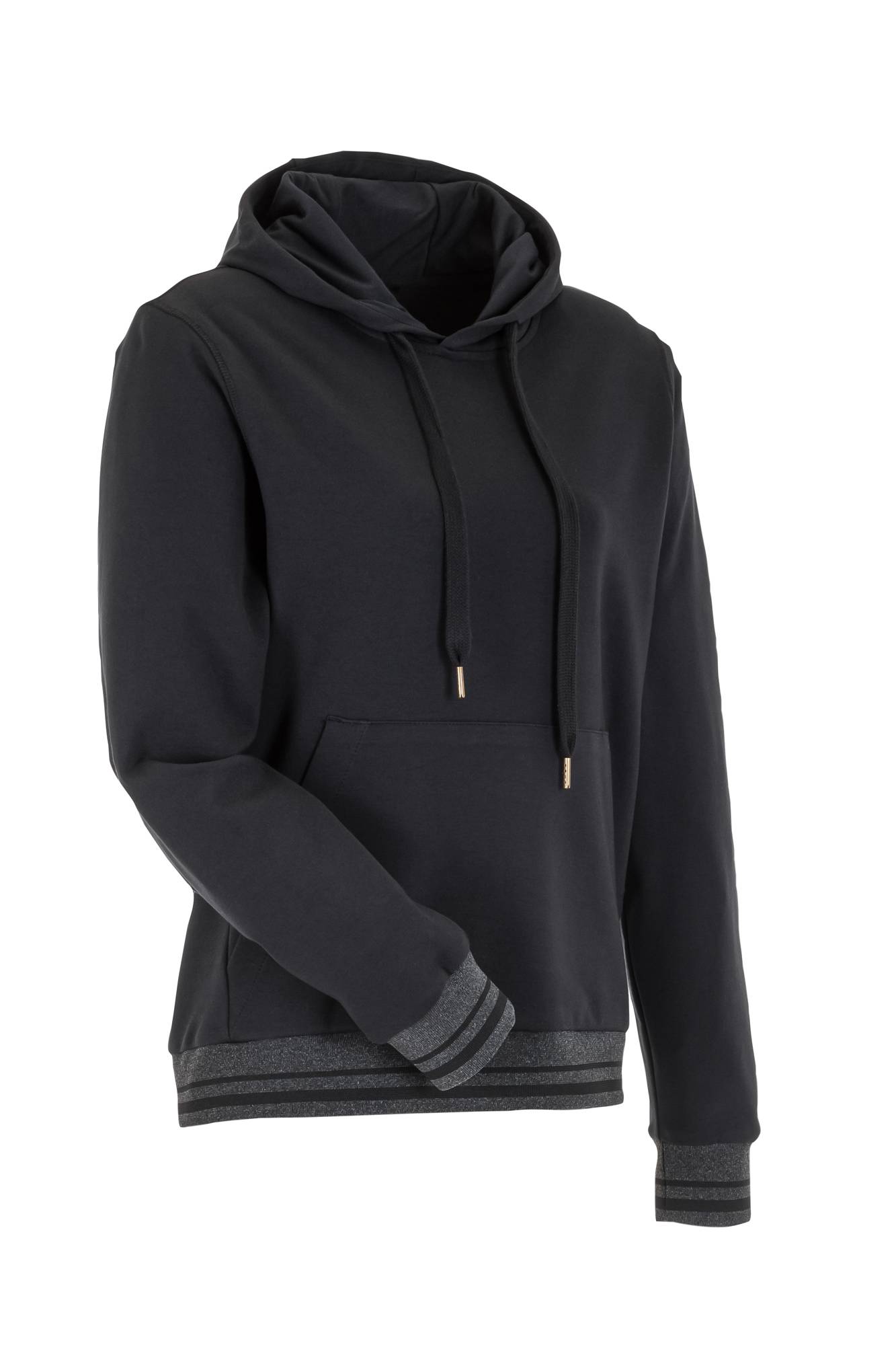 Ein schwarzer Kapuzenpullover mit einer Fronttasche, Kordelzügen und grauen Bündchen an den Handgelenken und der Taille.