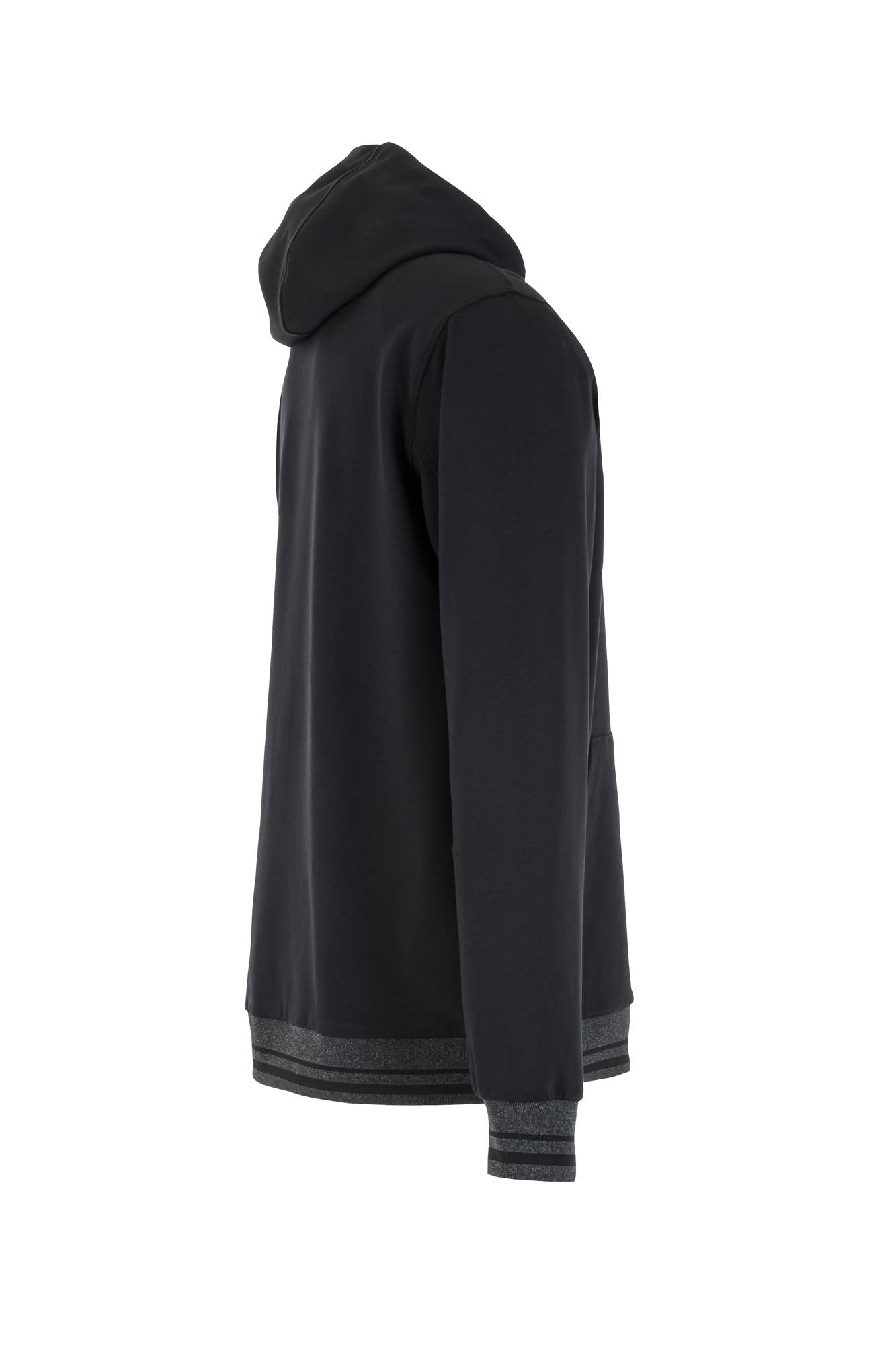 Ein schwarzer Hoodie mit grauem Saum und Kapuze, von der Seite betrachtet, mit langen Ärmeln und einem einfachen, lässigen Stil.