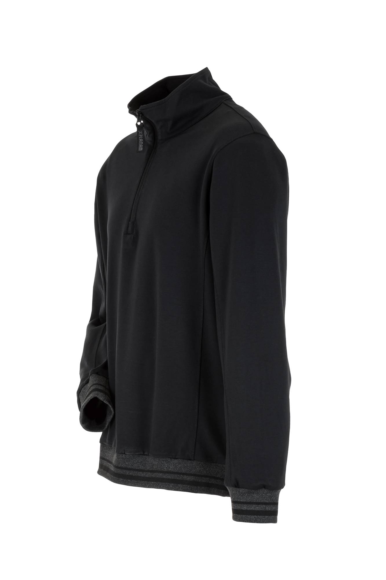 Ein schwarzer Langarm-Pullover-Sweatshirt, von der Seite betrachtet, mit einem Reißverschlusskragen und lässigem Schnitt.