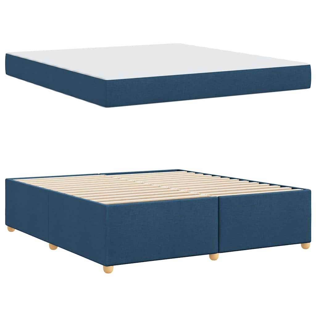 Blaues gepolstertes Plattformbett mit minimalistischem Design und Holzbeinen. Separierte Matratze und Lattenrost für moderne Schlafzimmereinrichtung.