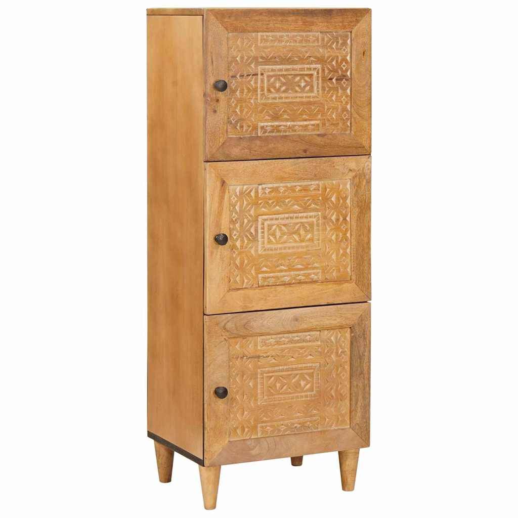 Hoher Holzschrank mit drei geschnitzten Türen an der Vorderseite und verjüngten Beinen, vor einem einfachen Hintergrund gezeigt.